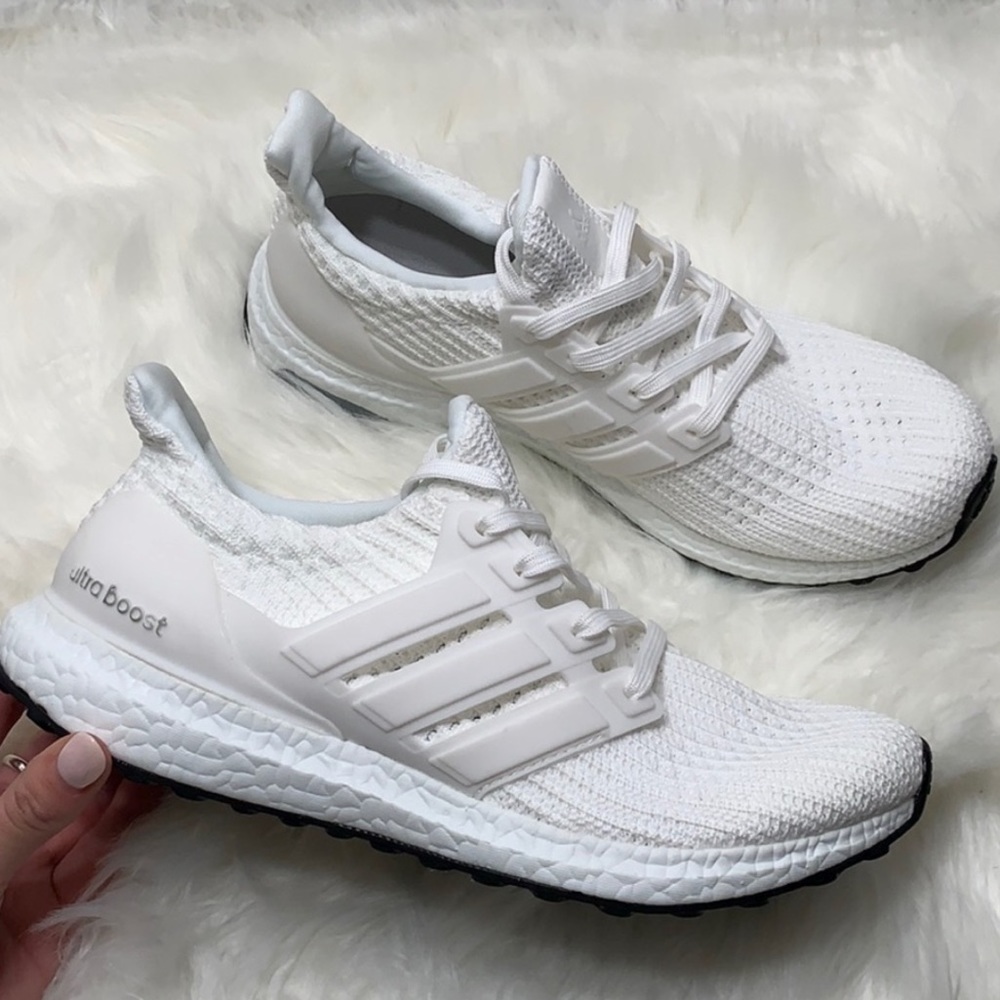 Adidas UltraBoost ‘Triple white’ 4.0